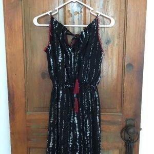 🌻Knox Rose Black & Red Stitching Tie Back Dress